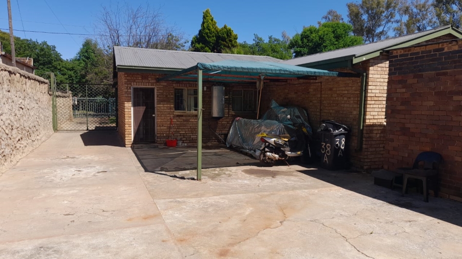 3 Bedroom Property for Sale in Pienaarsdorp North West